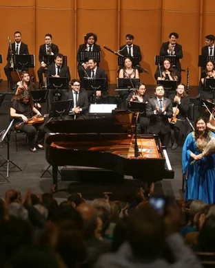 Outlander In Concert Riverside