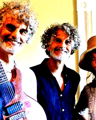 Blonde Redhead Santa Ana