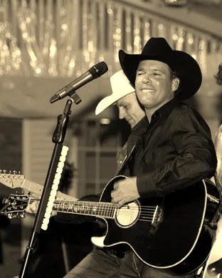 Clay Walker Corona